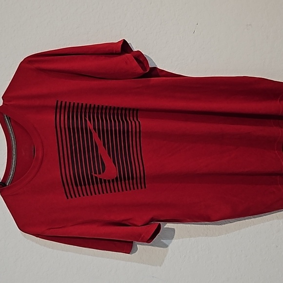 Nike Other - Men Nike Dri Fit Size L